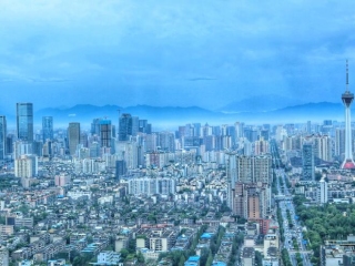 聚焦成都新变化 颂扬改革新成就