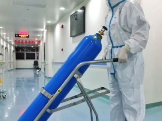 青年战疫:4个华西急诊医疗队队员的战地记事