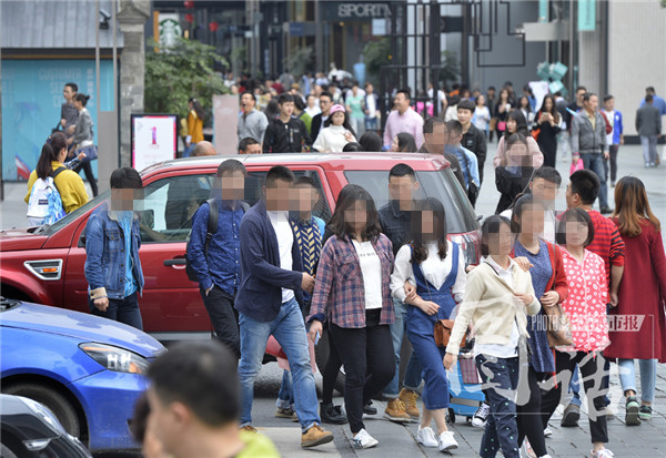 市民建议能否在纱帽街修座人行天桥