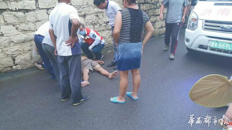 巴中90后女护士济南街头跪地救人“我是医学生应当去救人”