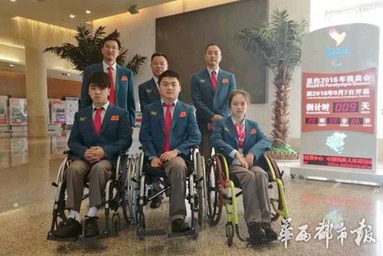 眉山残奥会金牌得主曾是“旱鸭子” 称游泳让生命更有意义