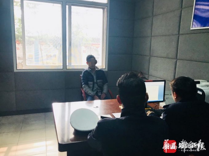 成都一实习司机持B2驾照开A2危化车 被扣12分