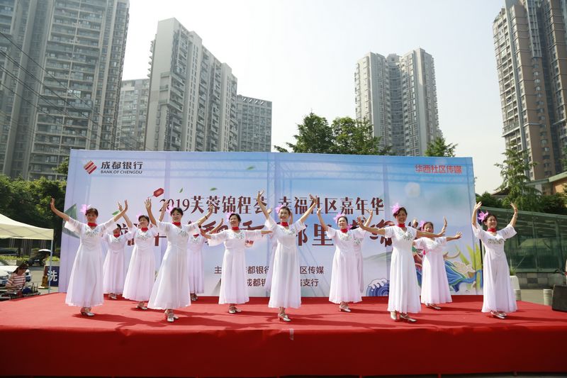 端午粽飘香 好礼送居民