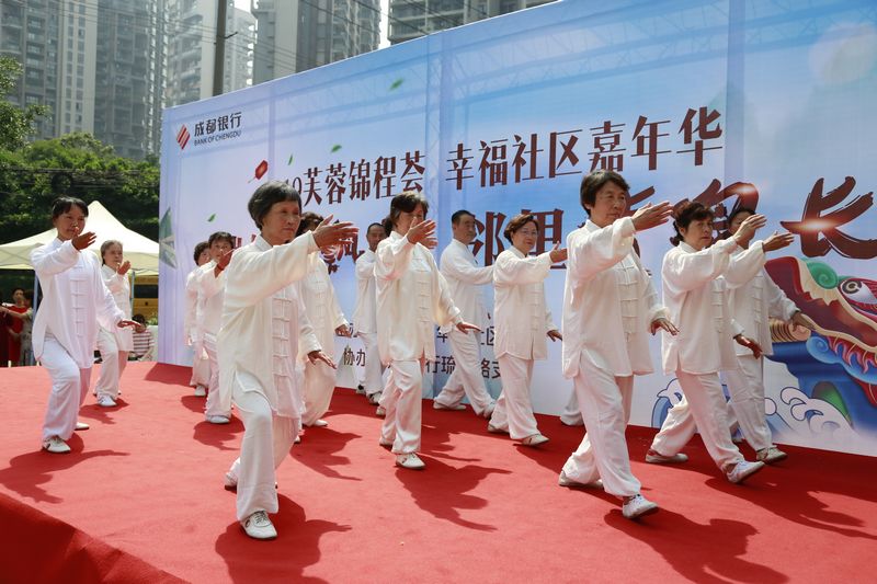 端午粽飘香 好礼送居民