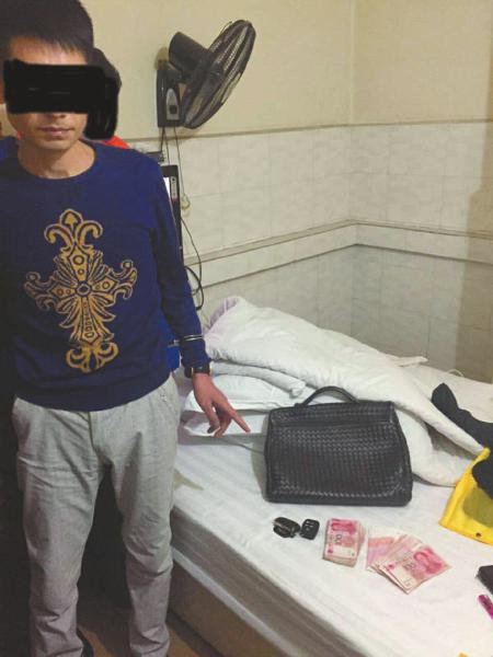 成都超级大盗干扰器行窃 玛莎拉蒂被盗30万