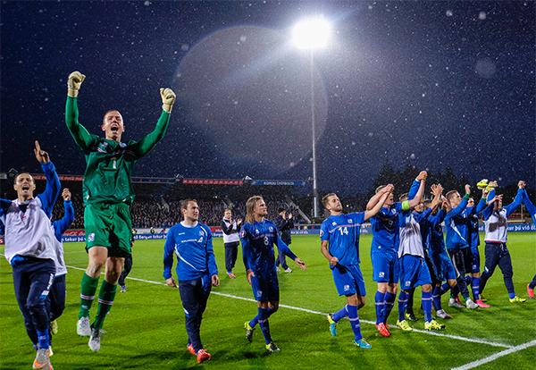 新华社咸鱼翻身击败豪强国足也能复制冰岛队奇迹