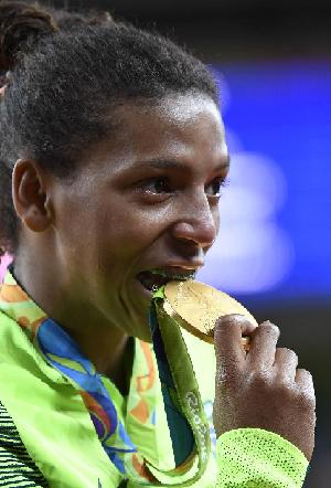 柔道女子57公斤级比赛 东道主巴西收获首枚金牌