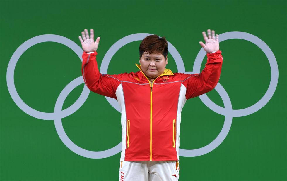 第15金女举75kg以上级决赛孟苏平307kg夺冠