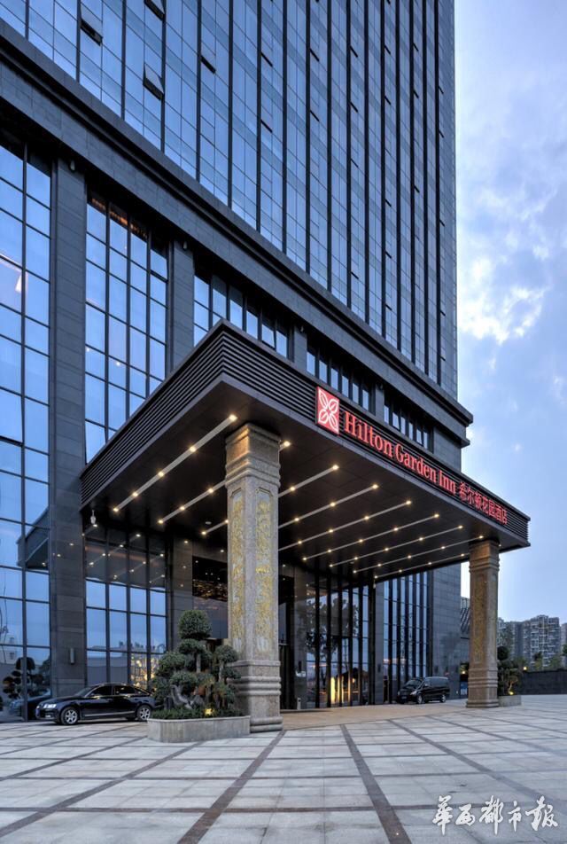 酒店开业秀 创意满满 - 每日更新 - 华西都市网新闻频道