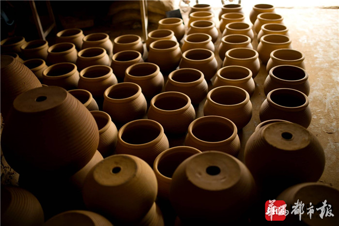 川西坝子唯一的龙窑 桂花土陶